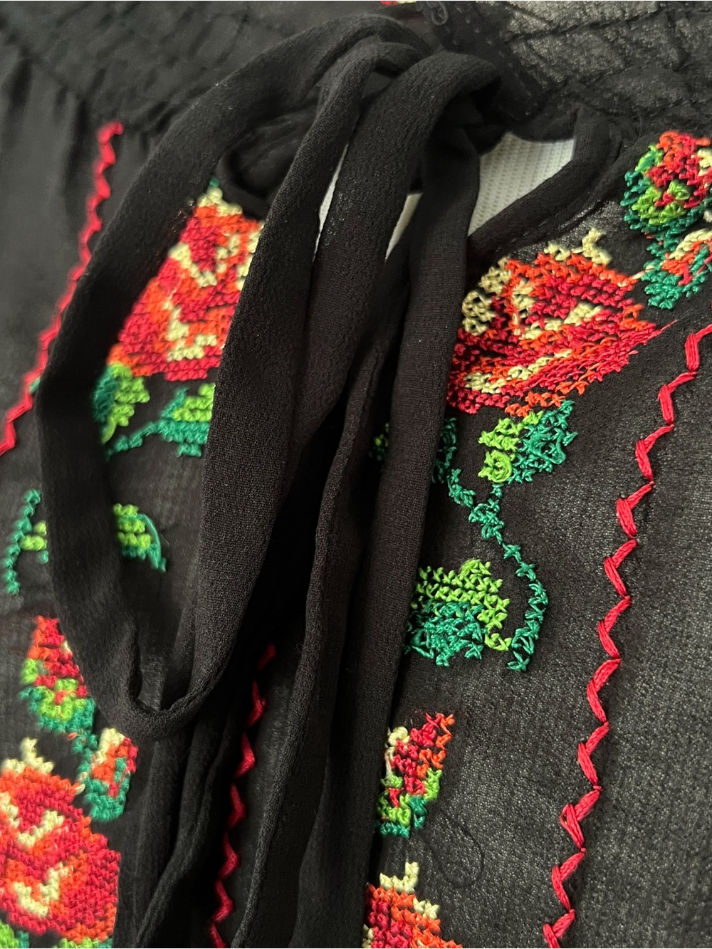 avocado Black Sheer Peasant Blouse with Red Rose Cross Stitch Embroidery - SZ 10 - Picture 2 of 5